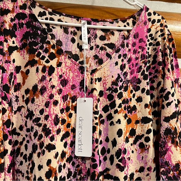 Dear Scarlett Pink and Black Animal Print Cali style Top 3x - Picture 3 of 7